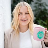 Headshot of Cass Ponton from Good Chat Media