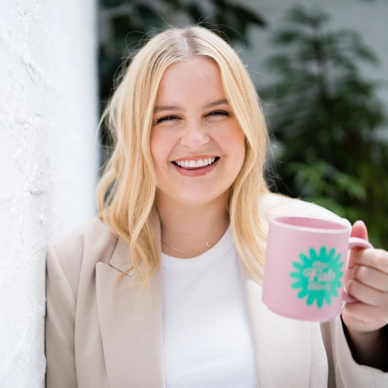 Headshot of Cass Ponton from Good Chat Media