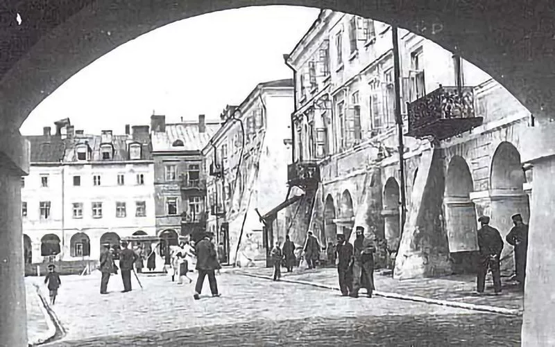 A street scene in Lublin. Photo courtesy the Brama Grodzka Center (1930's)