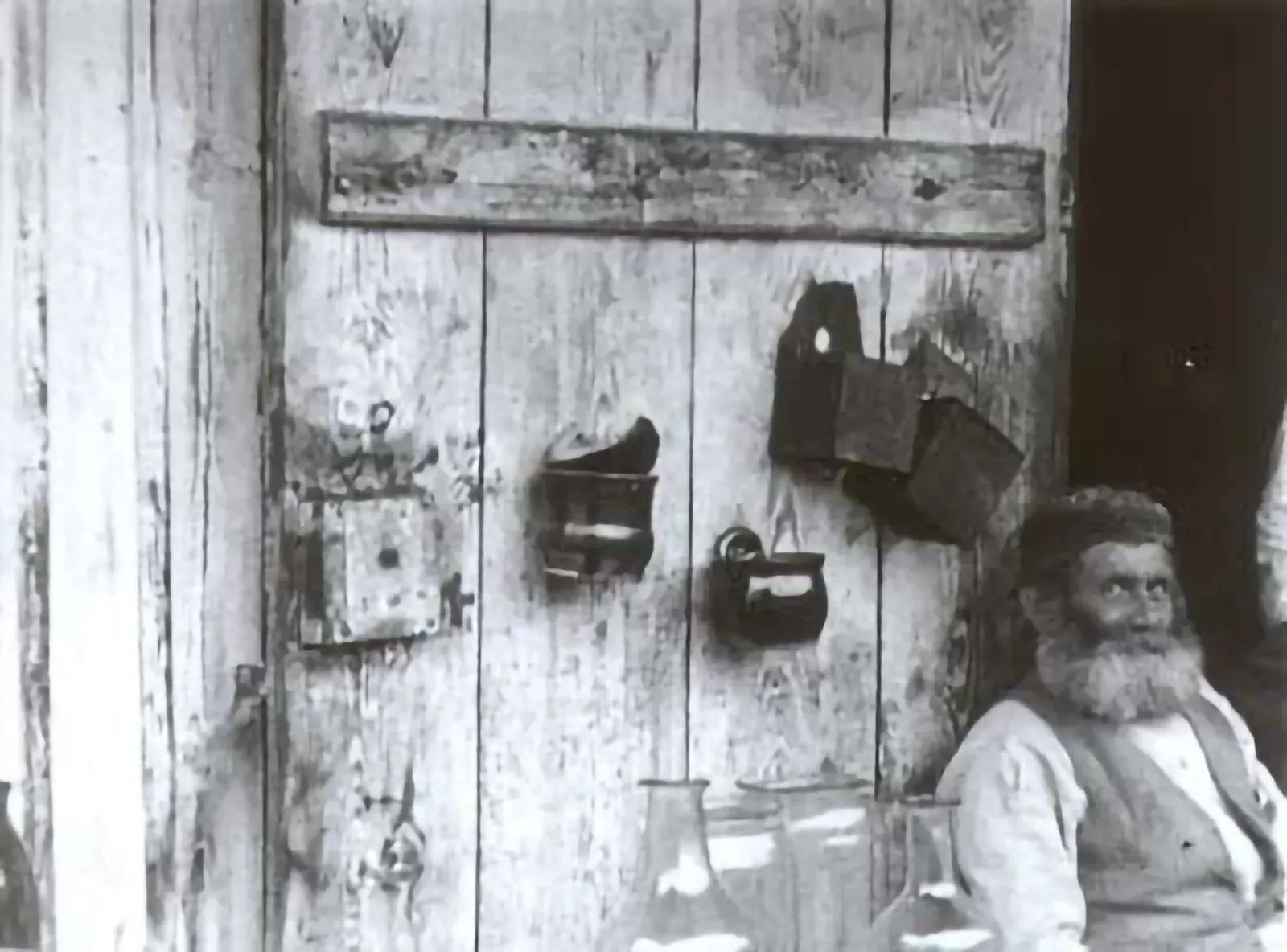 A religious man at work in Lublin. Photo courtesy the Brama Grodzka Center (1930's)