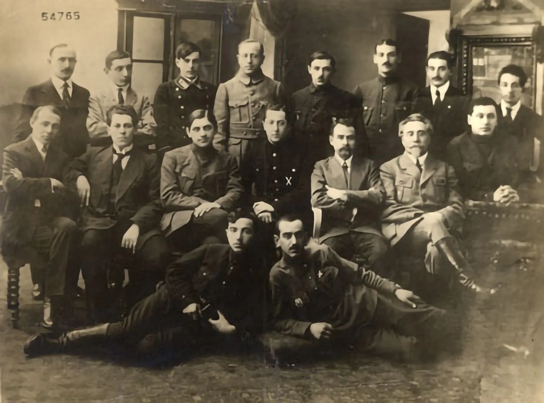 Portrait of the organizational committee of the Jewish Self-Defense Group. (Odessa, 1918)