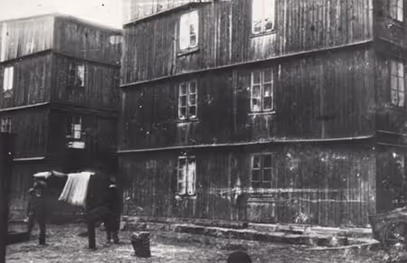 The Baluty Neighborhood in the 1920\'s: bedding laid out in a courtyard at the corner of Malinarska and "Pepper" Street, a poor Jewish neighborhood on the eve of Passover.
