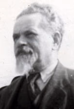 Yizhak Gruenbaum (1879-1970), leader of the radical faction in Zionism, was one of the main spokesmen of Polish Jewry between the two world wars.