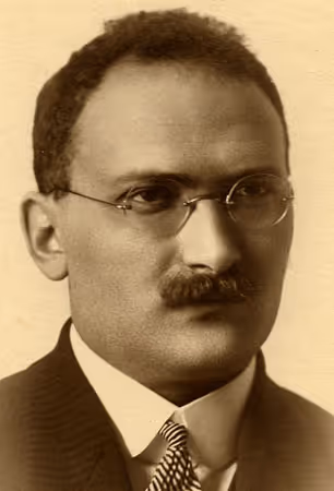 Ber Borochov (1881-1917), ideologue and leader of the left-wing Socialist Zionist movement, Influenced vast areas of Russia and Eastern Europe through his synthesis of Socialist and Nationalist ideologies.