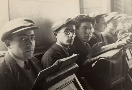 Boys and young men studying Talmud in the Ramailes Yeshiva; notice thier modern clothing, unlike that worn by followers of Hasidic sects (Vilna, 1930s). Photo: A. Sapir.