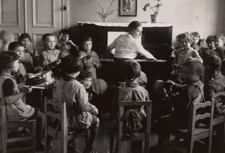 A kindergarten music class in a school by the Society to Support the Poor Jewish Child (Kaunas/Kovno, Lithuania, 1930s).
