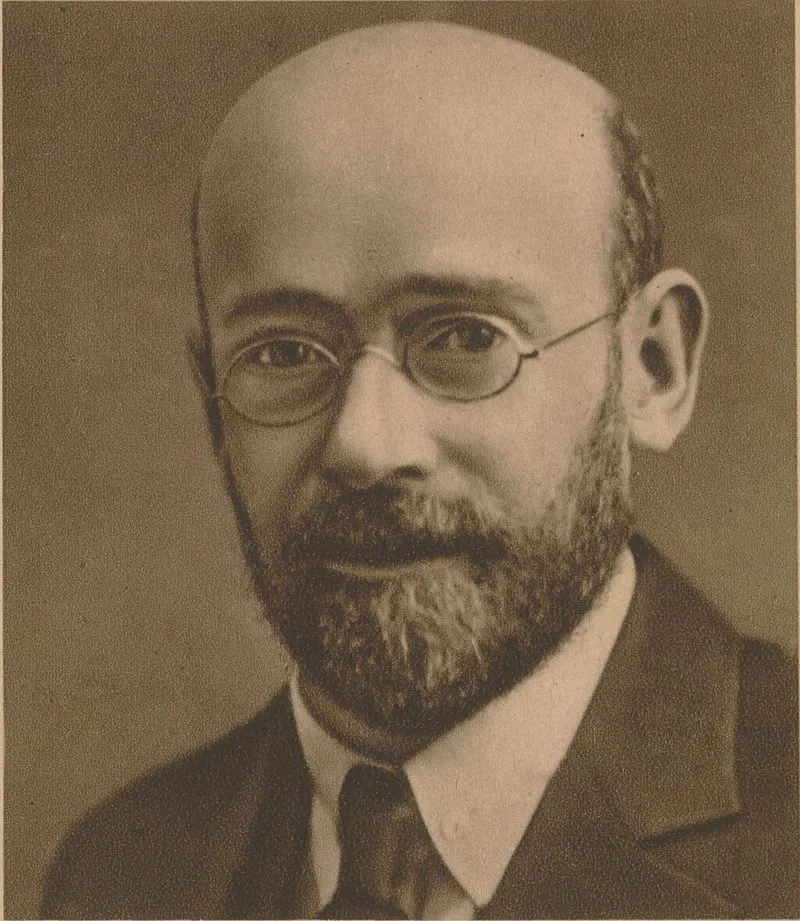 Janusz Korczak, photographed c. 1933