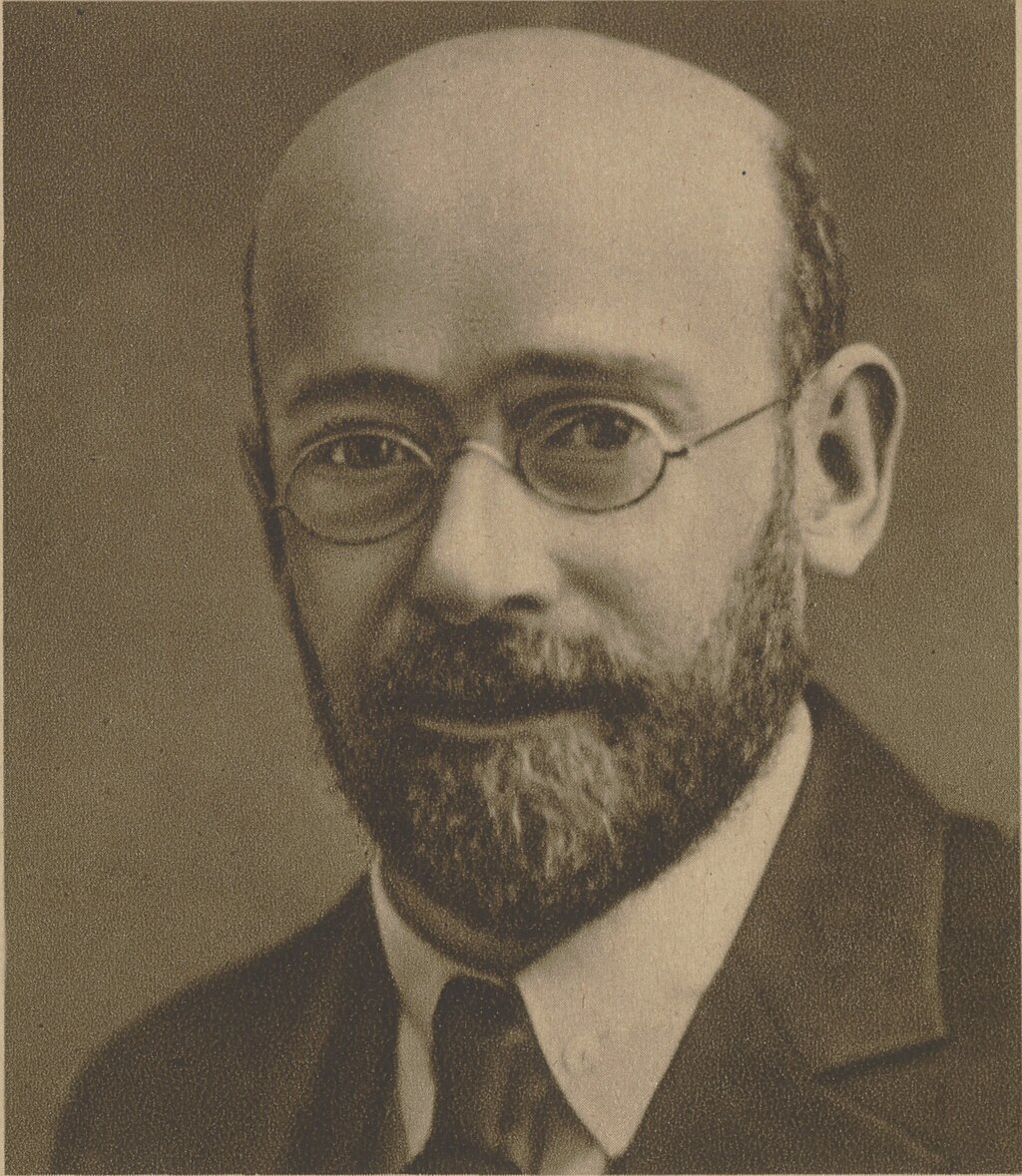 Janusz Korczak, photographed c. 1933