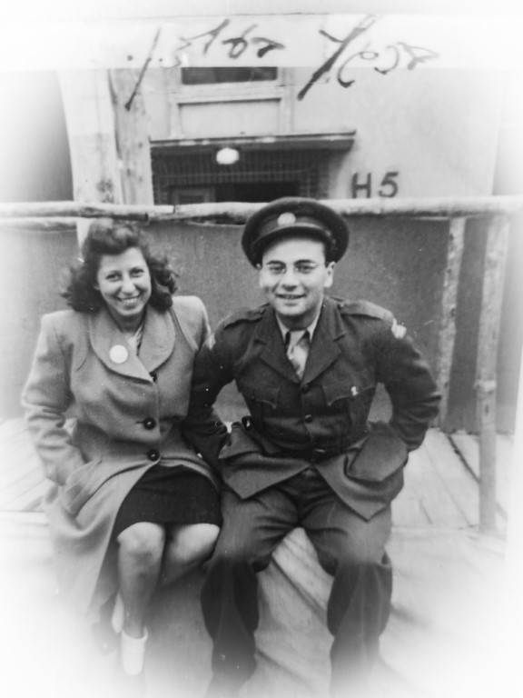 Masha Ralsky and British Chaplin in Bergen Belsen Avraham Greenbaum