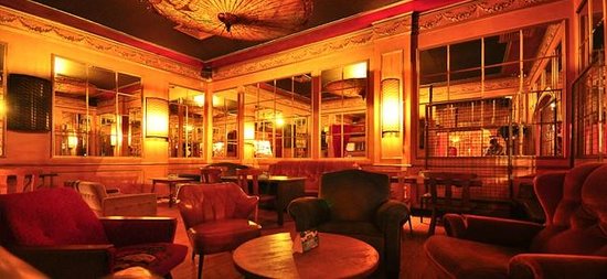 Boîte de nuit Madame Moustache