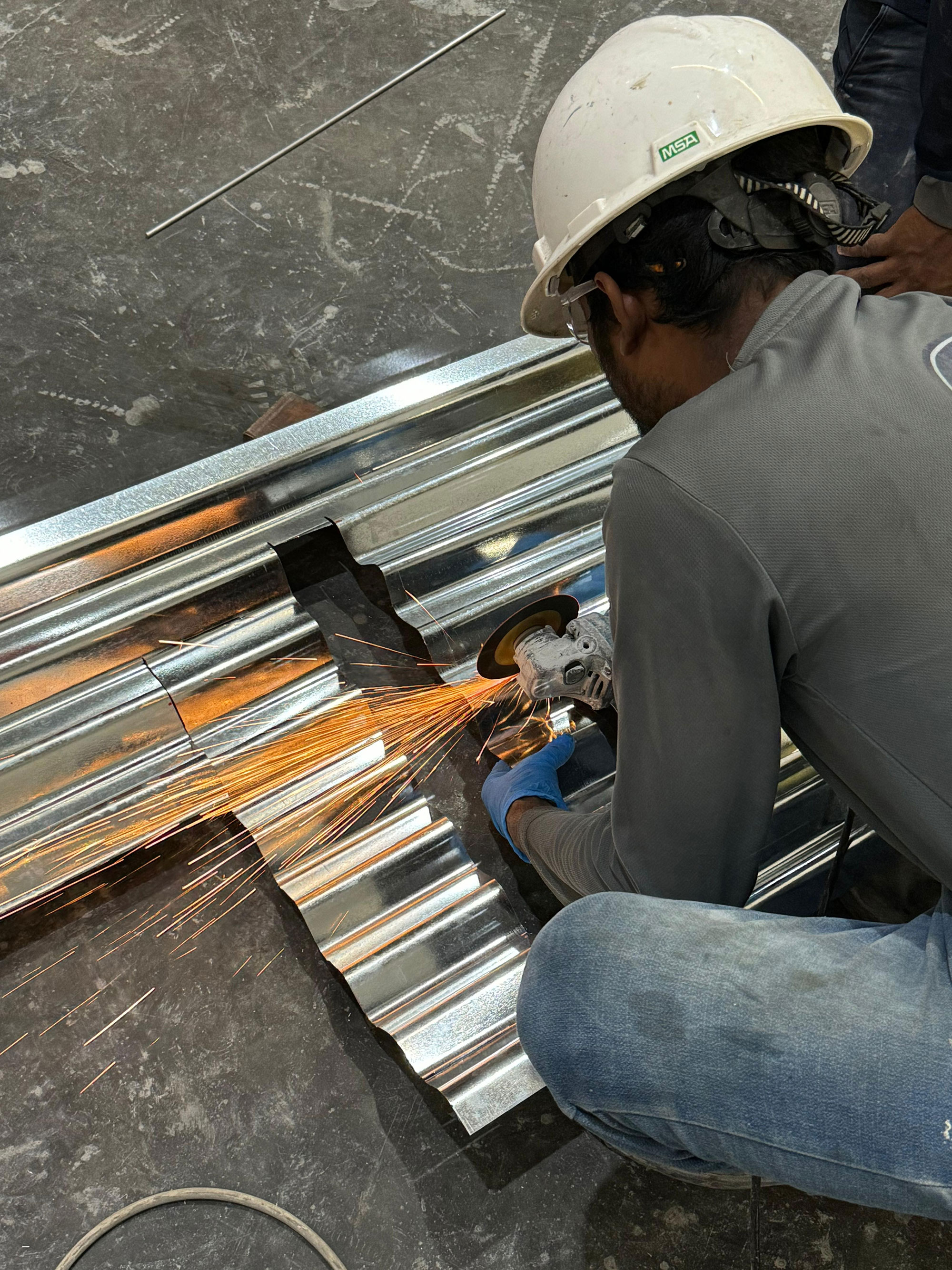 [background image] image of gallery interior (for an art gallery)