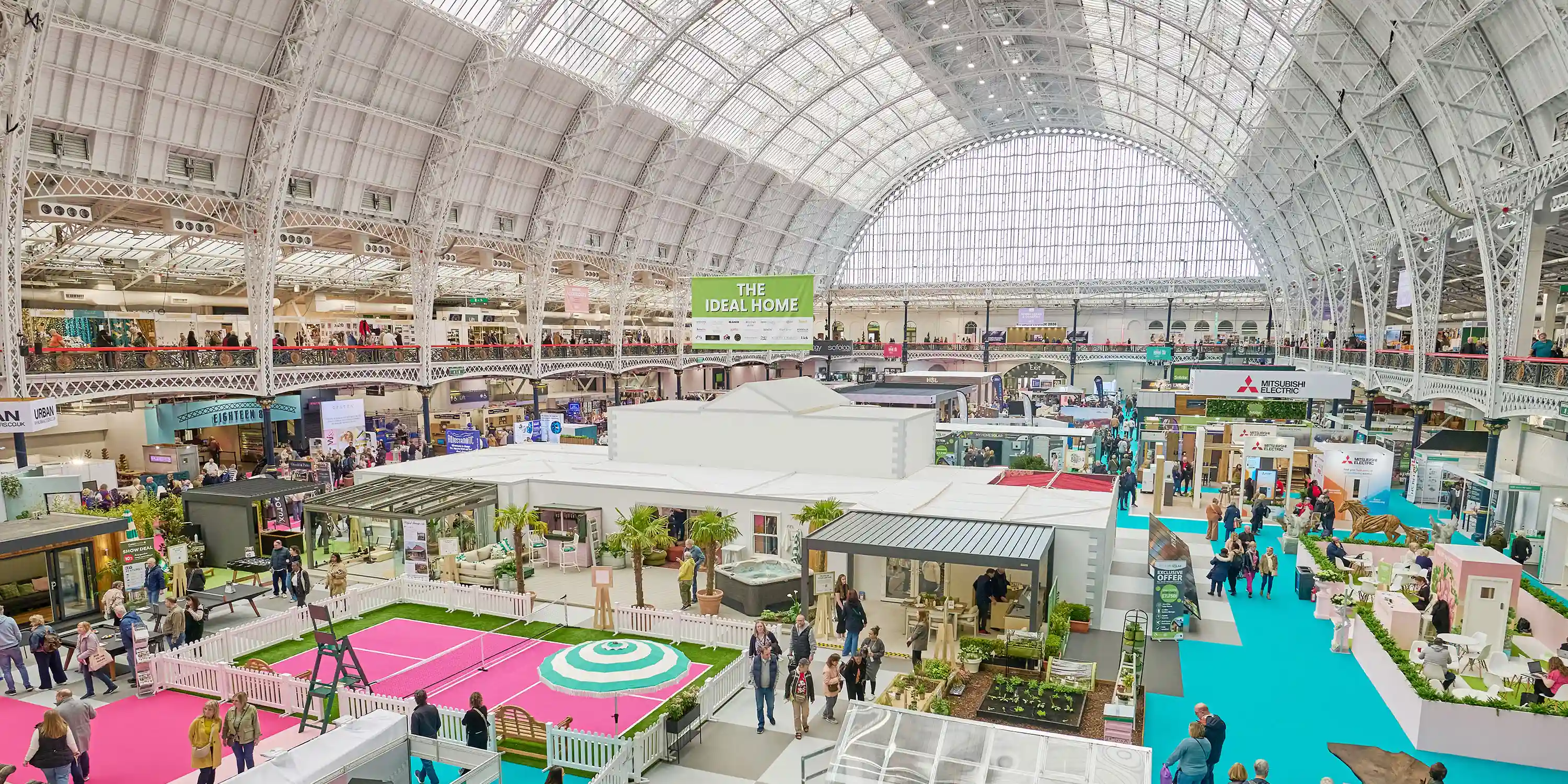 The interior view of the magnificent arched Grand Hall roof. 