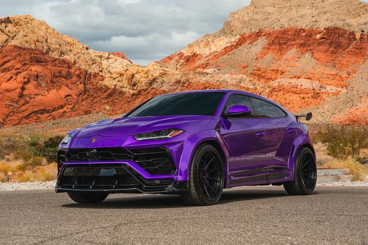 Lamborghini Urus Wide Body (Purple)