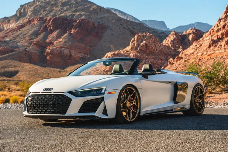 Audi R8 Spyder (White)