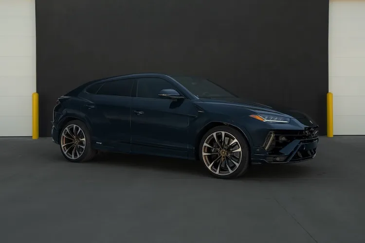 Lamborghini Urus S (Black)