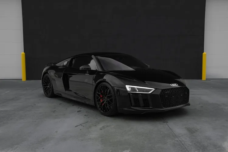 Audi R8 (Black)