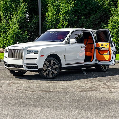 Rolls Royce Cullinan White/Orange