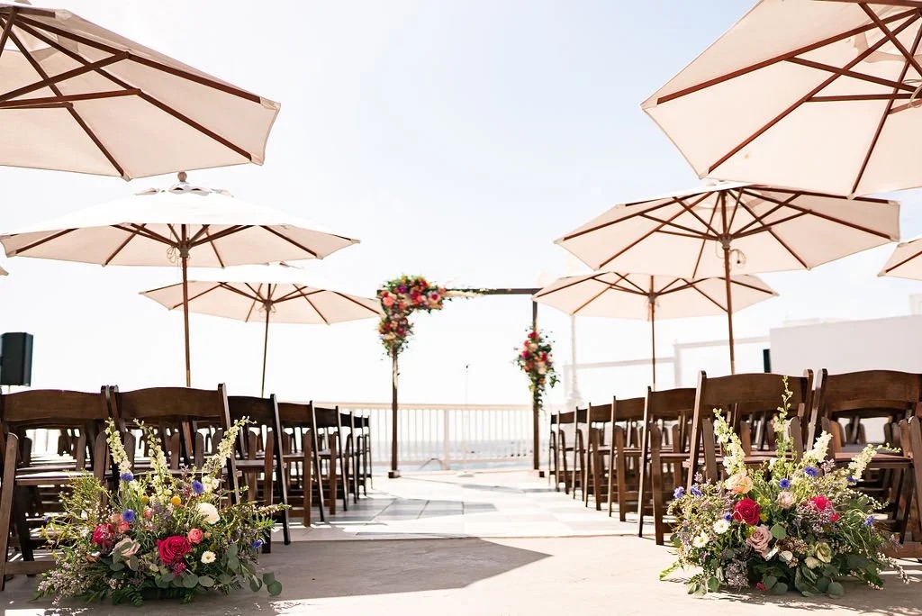 Top Summer Wedding Tips: Indoor Vs. Outdoor Options