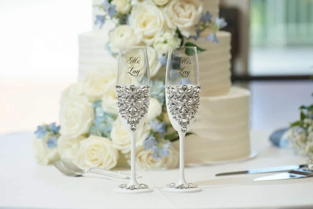 Create the Perfect Pinterest-Inspired Color Palette for Your Spring Wedding