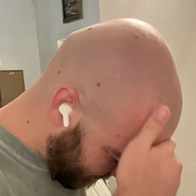 Straight razor shave on head