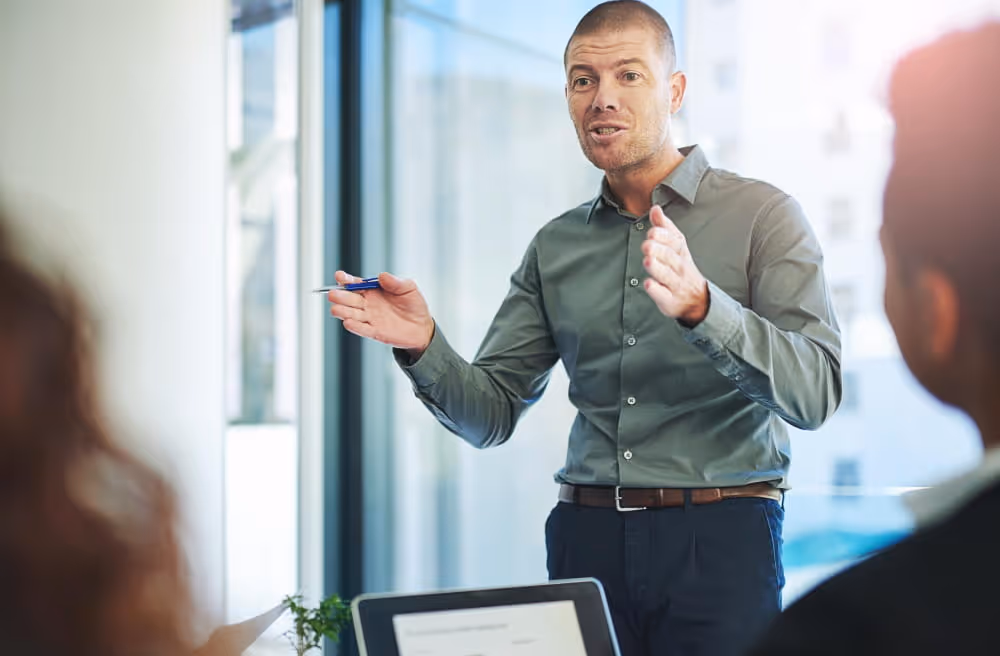 Manager coach : 6 pratiques pour engager durablement votre équipe