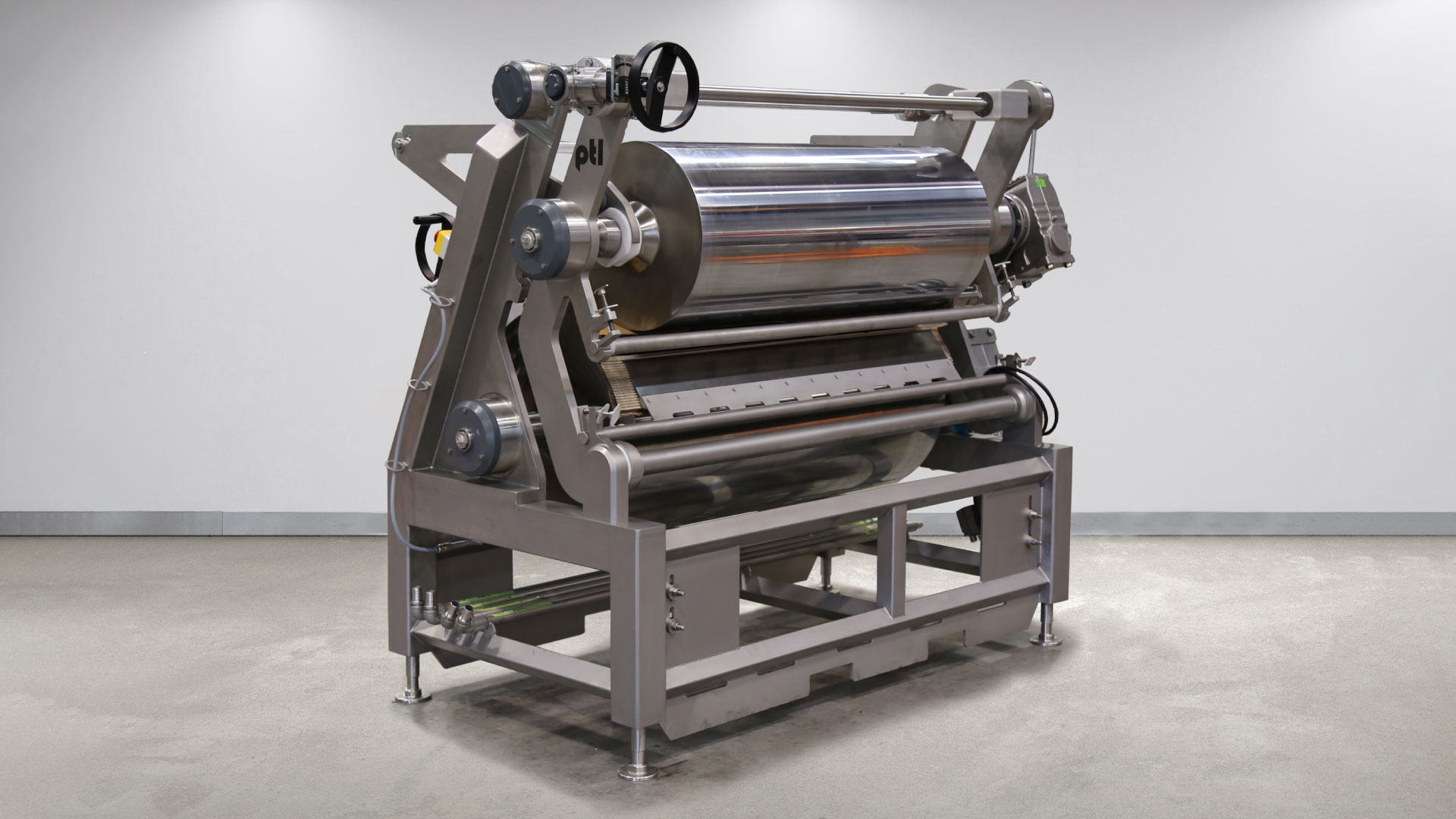 Bar forming machine