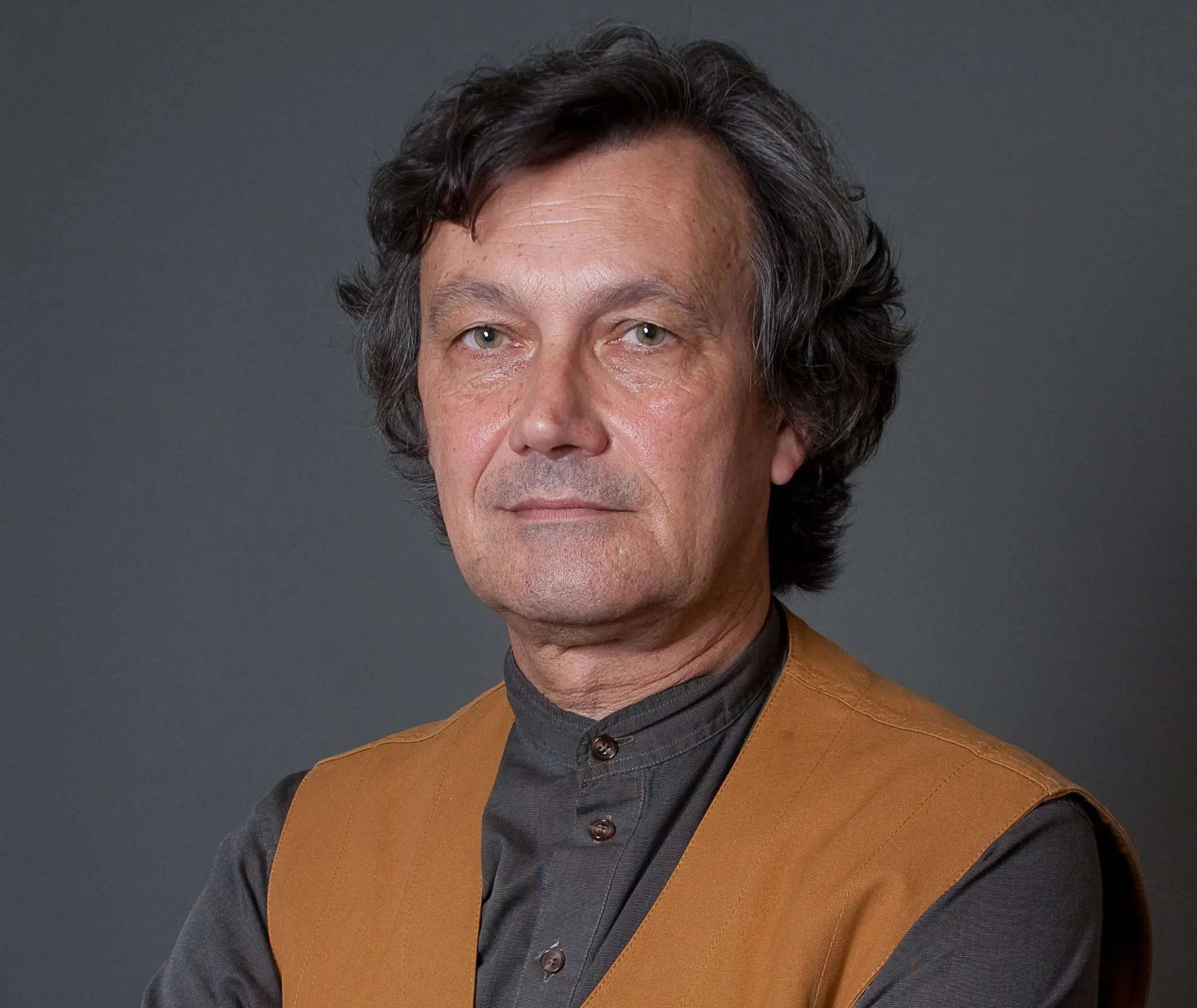 François-Bernard HUYGHE