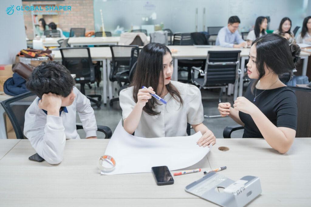 Không nên chọn người nổi tiếng nhưng không biết rõ về bạn