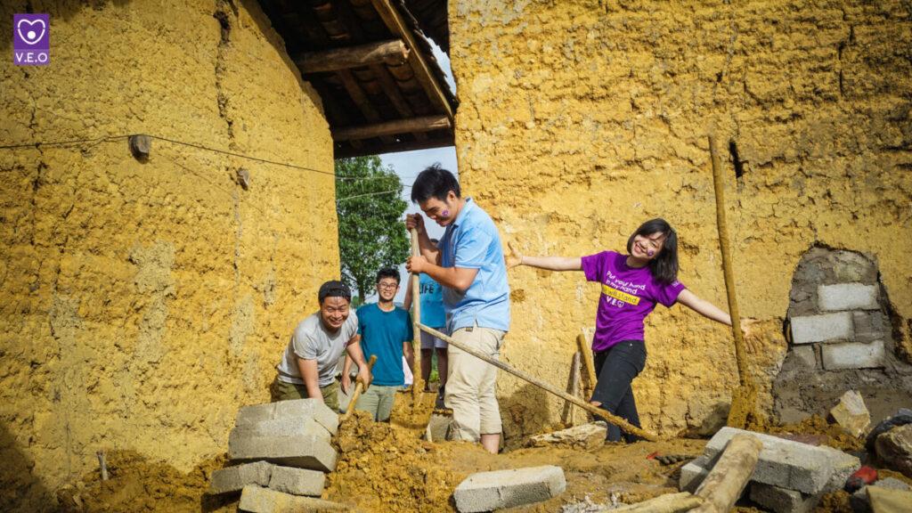 Tỏa sáng nhờ thái độ tích cực và tinh thần chủ động