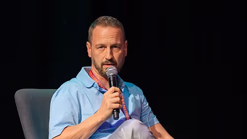 Dr. Thomas Peter auf dem GründerCampus.