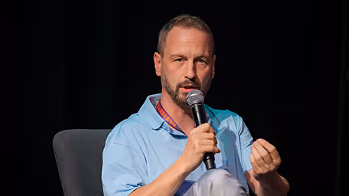 Dr. Thomas Peter auf dem GründerCampus.
