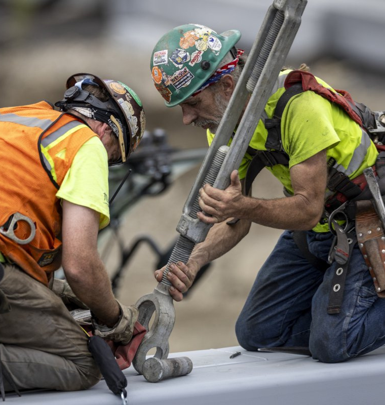 U.S. Job Market’s Hidden Struggles: Stability on the Surface, but Warning Signs Beneath