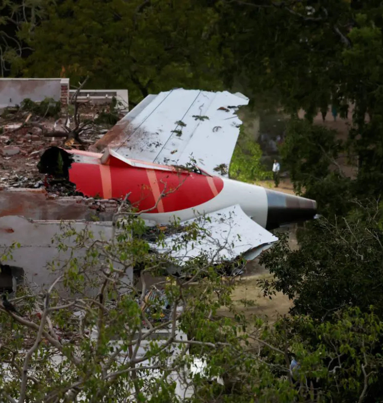 US Regulator Confirms Boeing Fuel Switches Are Safe After Air India Crash