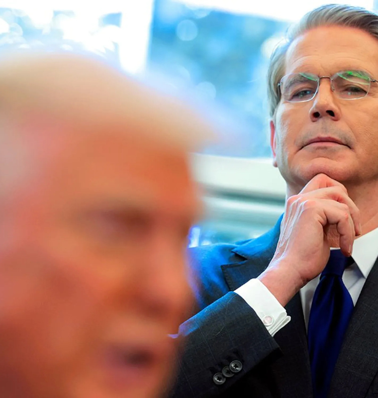 Wall Street Shrugs Off Trump-Fed Tensions as S&P 500 Surges Past 6,300 Milestone