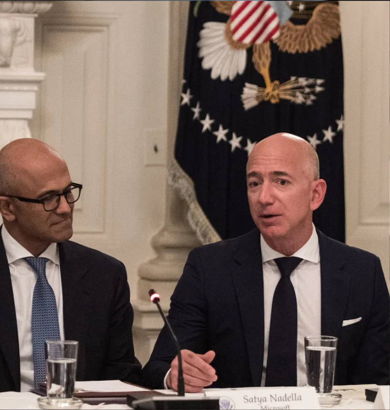 Jeff Bezos Meets with Trump at White House Amid Shifting Tech Alliances and Space Rivalry