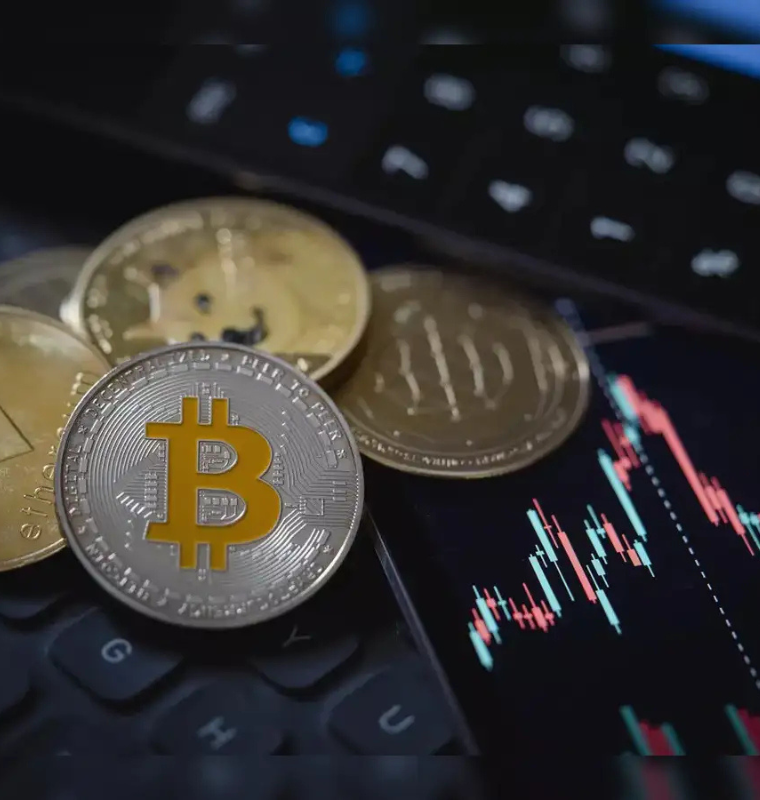 Record Crypto Crash Triggers Rush to Hedge Against Future Freefalls