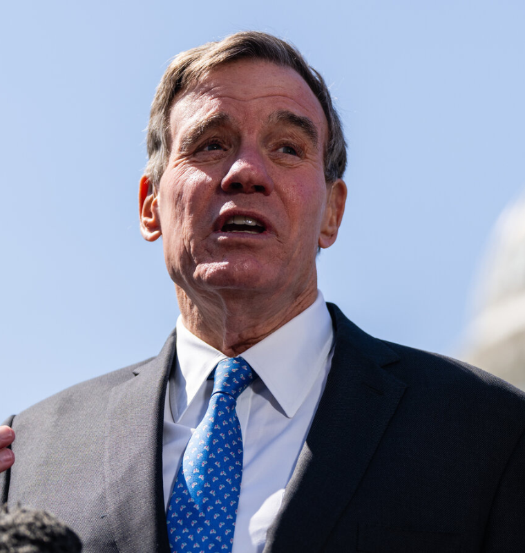 U.S. Senate Crypto Bill Negotiations Stall Amid Partisan Divide