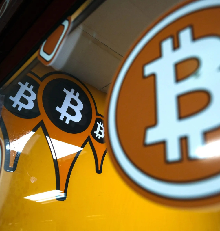 Spot Bitcoin ETF Outflows Reach Record Levels in November Raising Alarms Over Fading Institutional Appetite