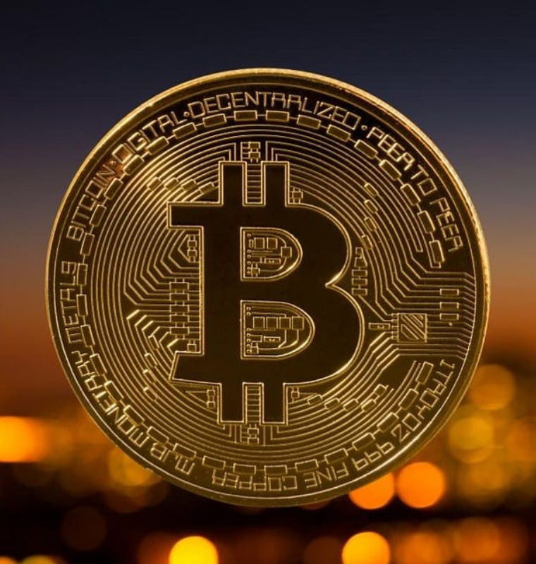 Institutional Capital Surges Into Crypto as Market Faces Sudden Waves of Volatility