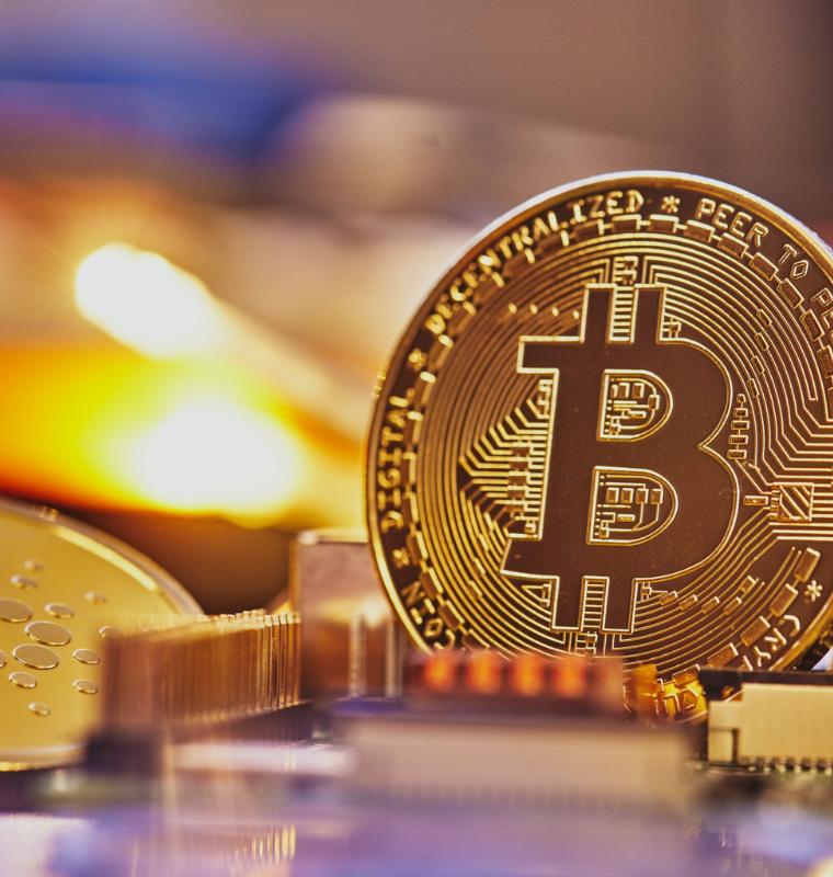 Investor Flows Show Rotation Between Major Crypto Assets