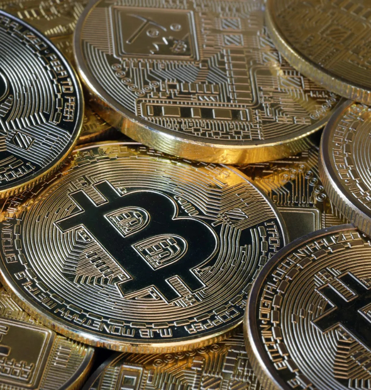 Bitcoin Approaches a Critical Price Zone as Global Markets Turn Cautious