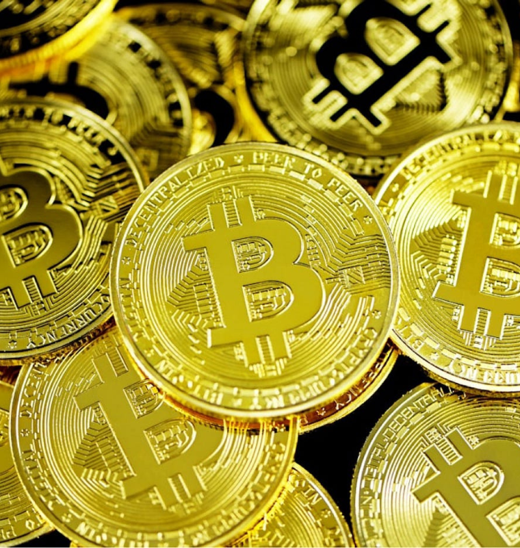 Bitcoin Holds Above Key Levels as AI and DePIN Sectors Drive Market Momentum