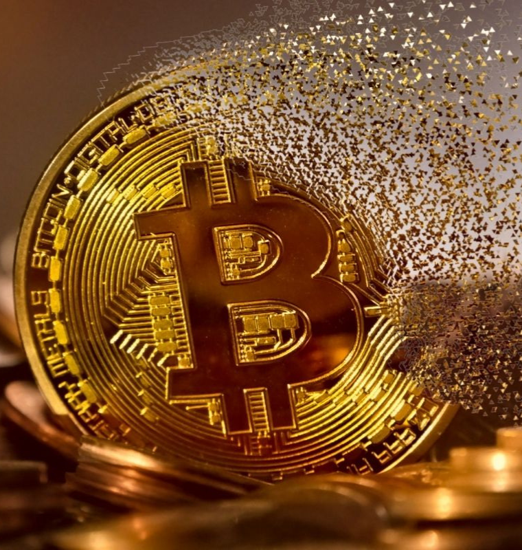 Crypto Crash Continues with Bitcoin and Major Altcoins Falling Hard