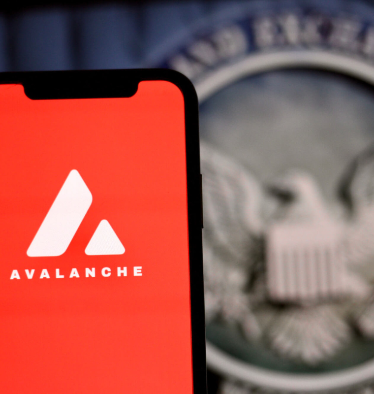 VanEck Launches Avalanche ETF Amid Crypto Fund Outflows Signaling Institutional Interest Shift