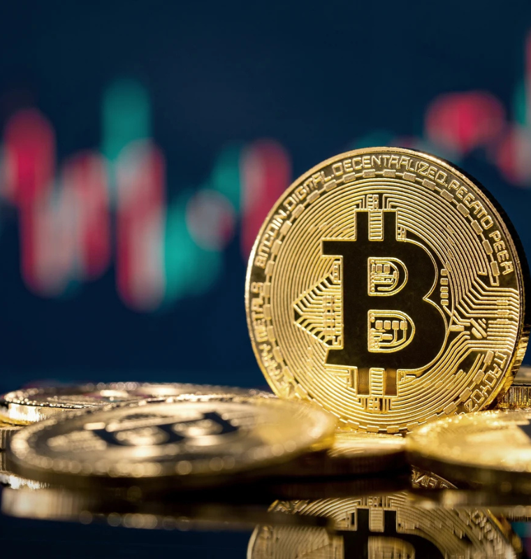Bitcoin Signals Possible Market Bottom While Analysts Debate Next Major Move
