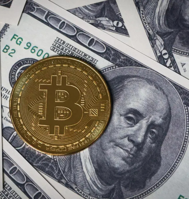 Dollar Weakness Adds Pressure to Crypto Markets Amid Global Financial Volatility