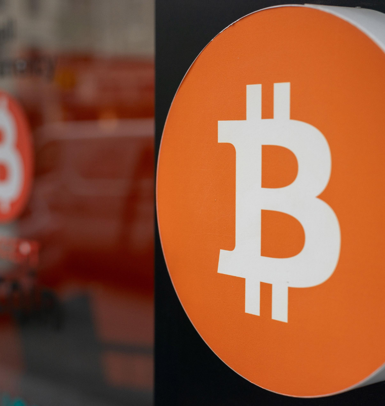 Bitcoin Holds Above 70K as Iran US Tensions Drive Market Uncertainty