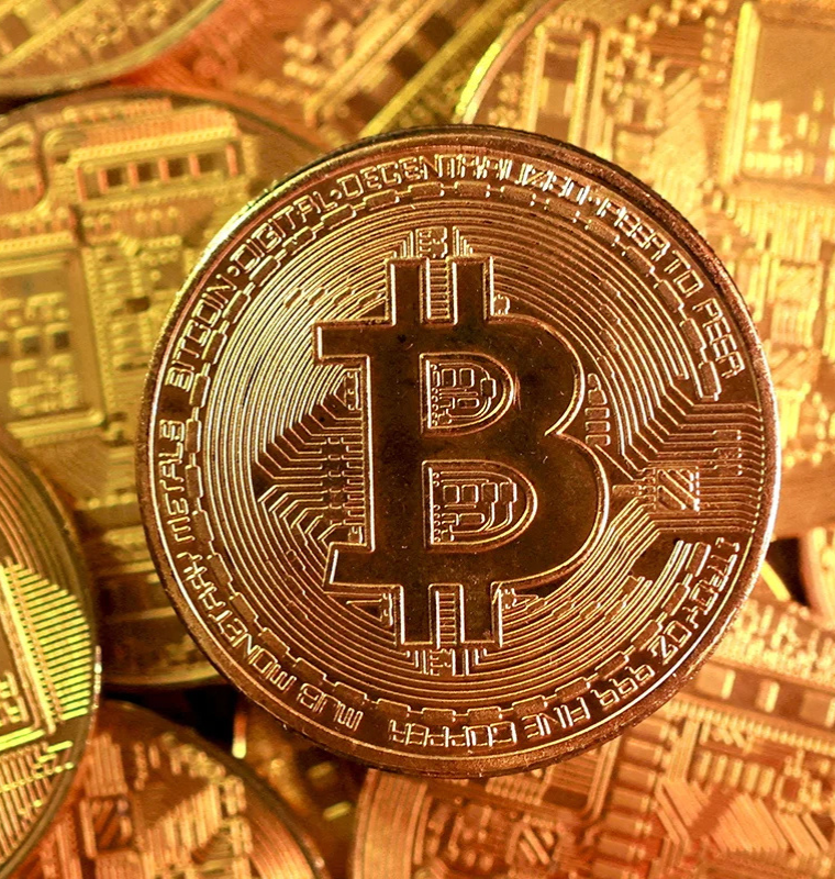 Crypto Markets Decline as Global Risk Appetite Falls