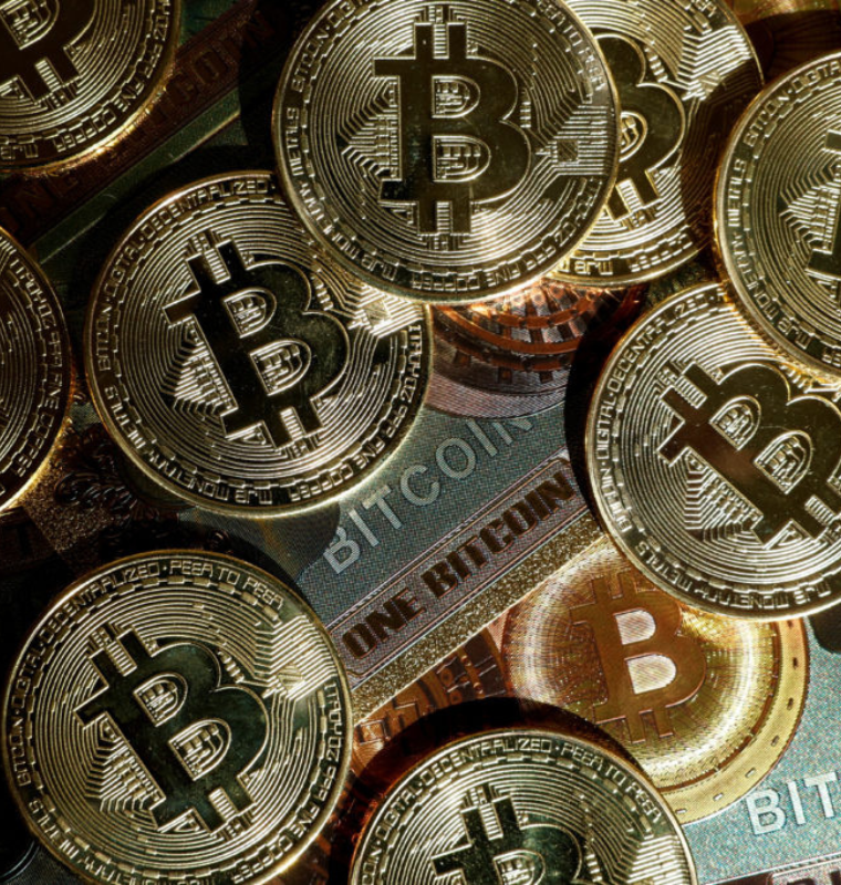 Bitcoin Gains Momentum After Ceasefire News but Remains Volatile