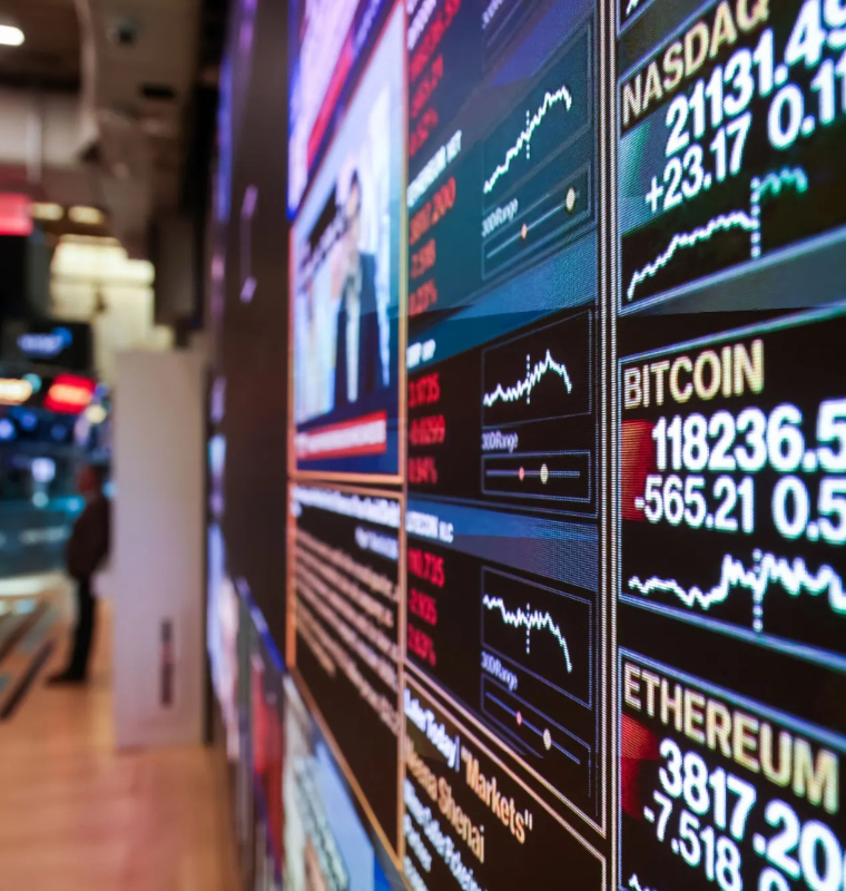 Crypto Stocks Rally as Bitcoin Strength Drives New Momentum in Equity Markets